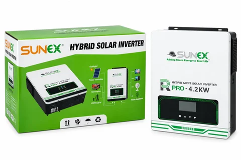 Гібридний інвертор SUNEX PRO 4,2 кВт 24 В з MPPT-контролером і чистою синусоїдою